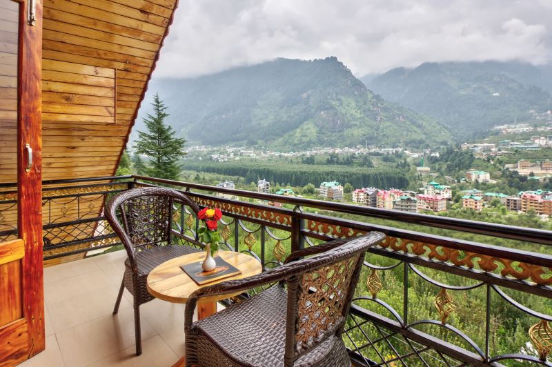 best luxury cottages in manali for honeymoon